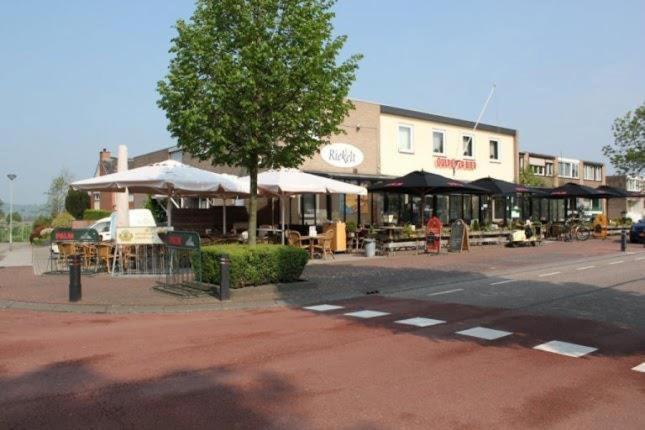 B&B - Eetcafe - Riekelt Gronsveld Eksteriør bilde